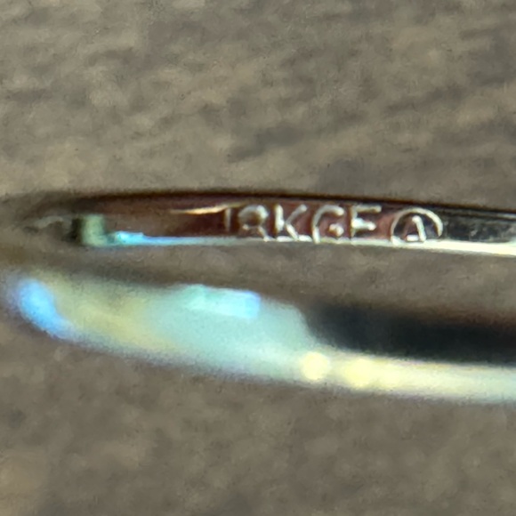 18BK HGE Gold Solitaire Ring With Clear Gemstone Size  7/8 - Picture 6 of 7